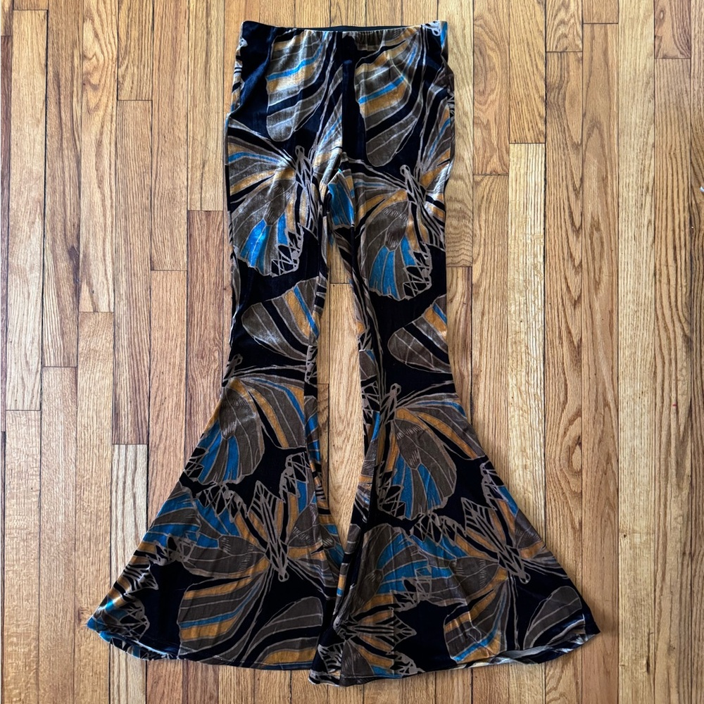 Free People Float Away Velvet Butterfly Flare Stretch Velvet Pants Size XS